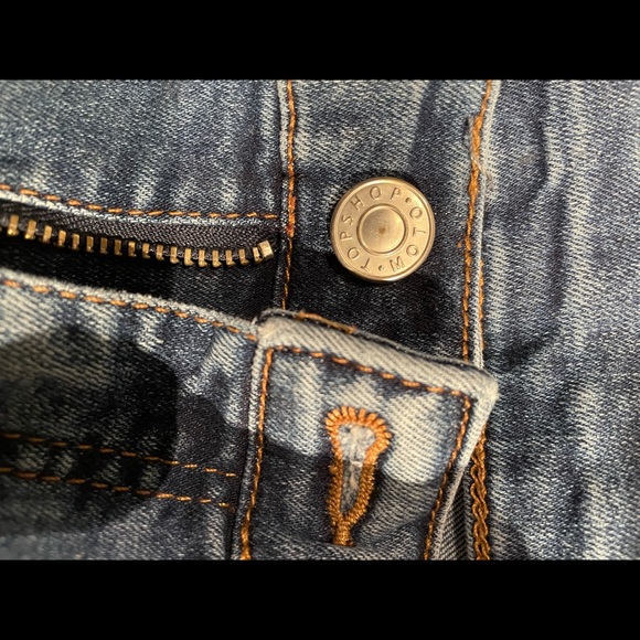 Super cute Topshop high waisted skinnies with delicate embroidery on ankles - Picture 2 of 5